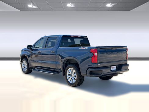 Used 2019 Chevrolet Silverado 1500 Custom image 3