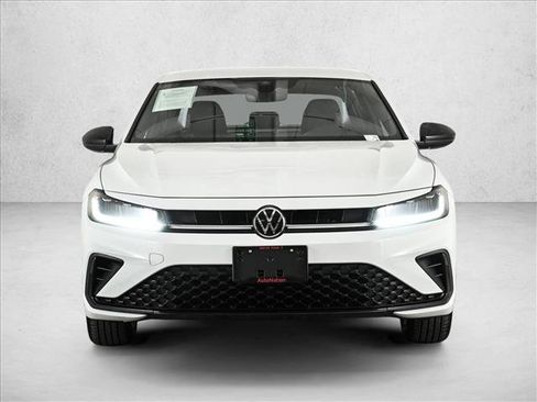 Used 2026 Volkswagen Jetta Sport image 2