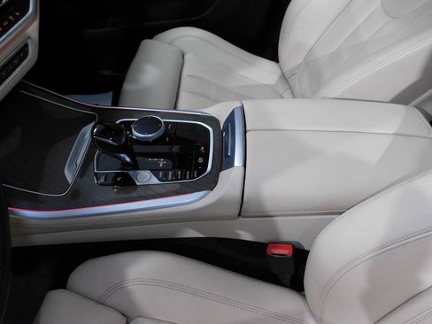 Used 2021 BMW X5 xDrive40i image 33