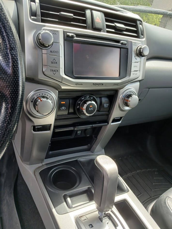 Used 2012 Toyota 4Runner SR5 w/ Premium Pkg AWD/4WD image 28