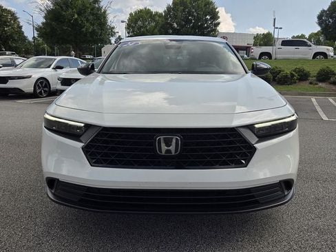 Used 2024 Honda Accord Sport image 3