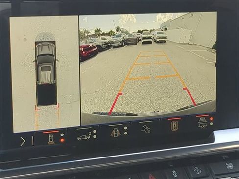 Certified 2024 Chevrolet Silverado 1500 High Country w/ Technology Package image 25