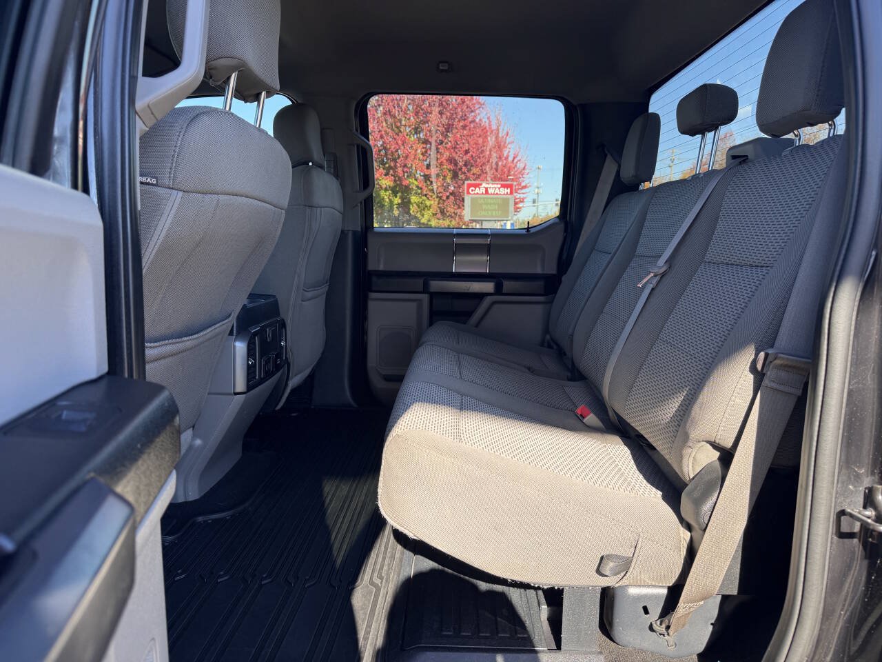 Used 2019 Ford F350 XLT w/ XLT Premium Package AWD/4WD image 7