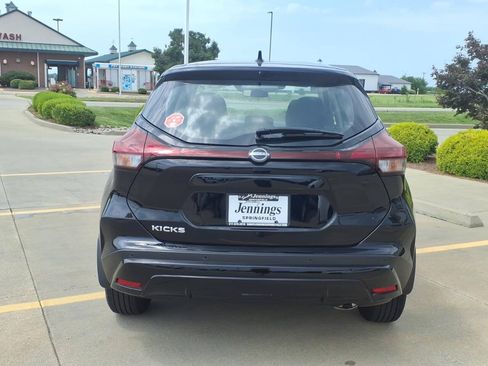 Used 2025 Nissan Kicks Play S FWD image 4