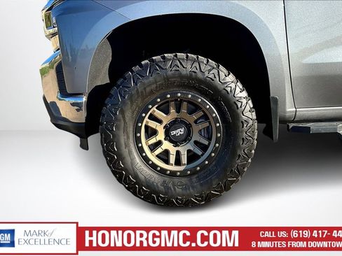 Used 2022 Chevrolet Silverado 1500 LT image 35