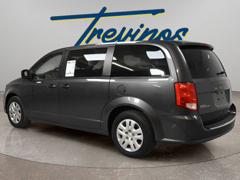 Used 2018 Dodge Grand Caravan SE w/ UConnect Hands-Free Group FWD image 6