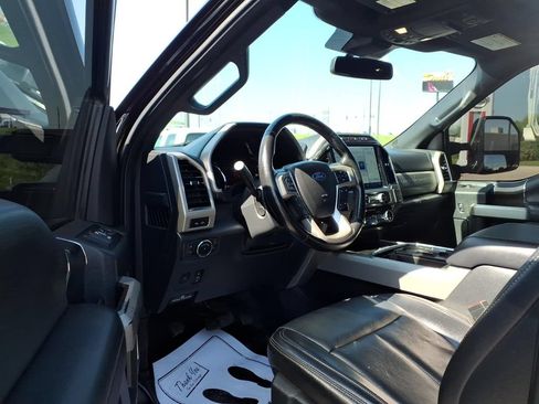 Used 2022 Ford F250 Lariat w/ Tremor Off-Road Package AWD/4WD image 7