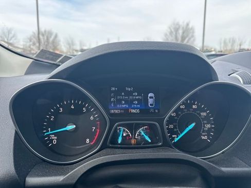 Used 2017 Ford Escape Titanium image 17