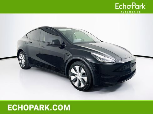 Used 2021 Tesla Model Y Long Range AWD/4WD image 1