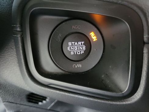 Used 2024 Jeep Wrangler Sahara AWD/4WD image 38