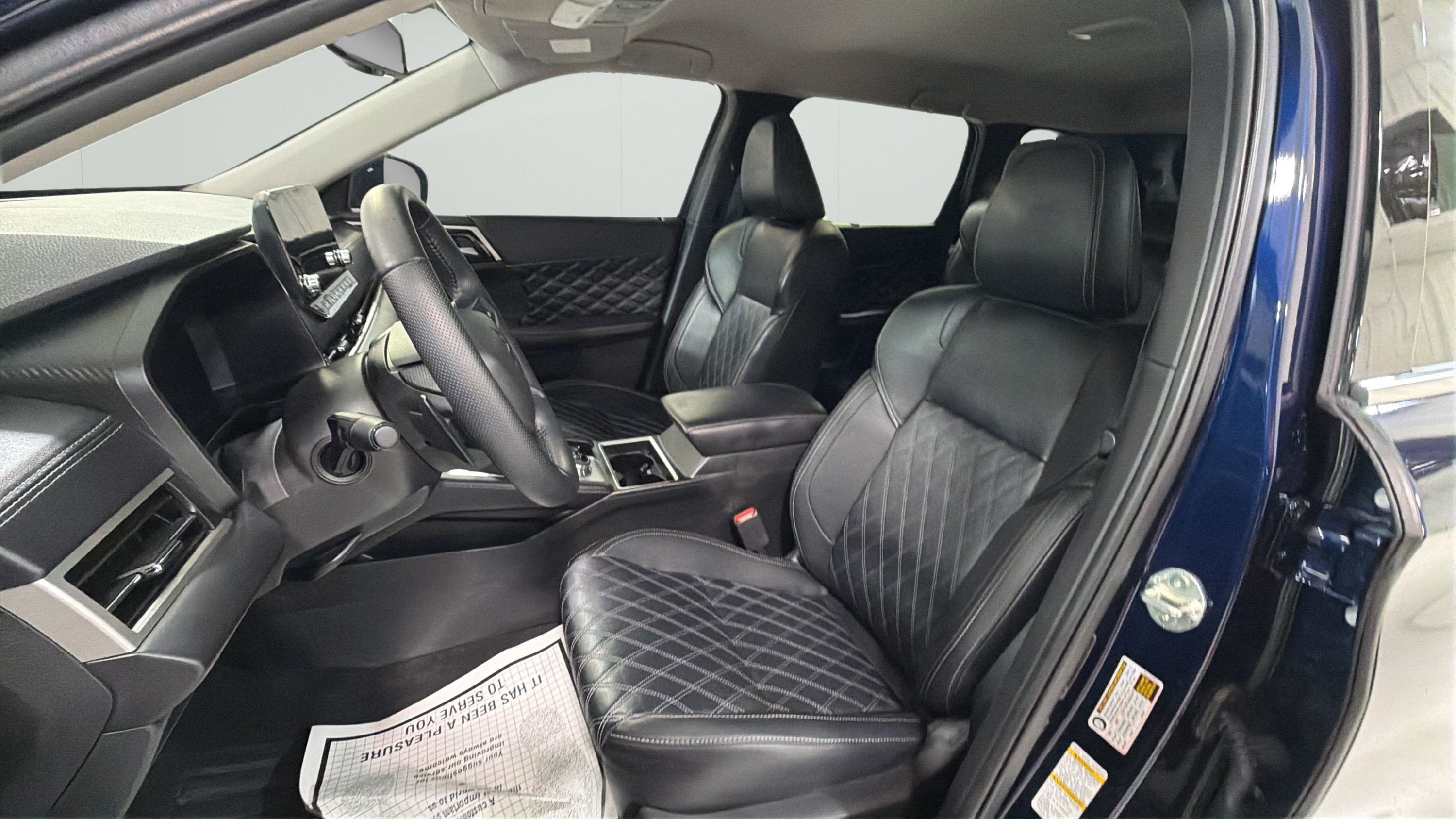 Used 2024 Mitsubishi Outlander SEL FWD image 8