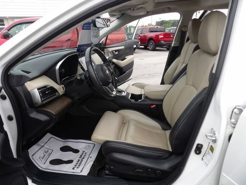 Used 2022 Subaru Outback Limited AWD/4WD image 27