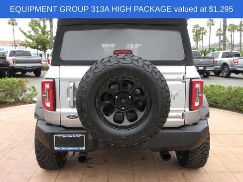 Used 2023 Ford Bronco Outer Banks AWD/4WD image 3