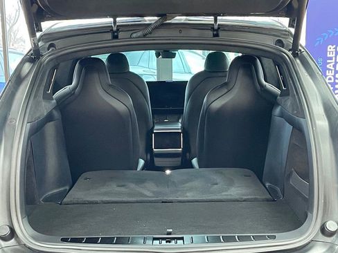 Used 2022 Tesla Model X image 23