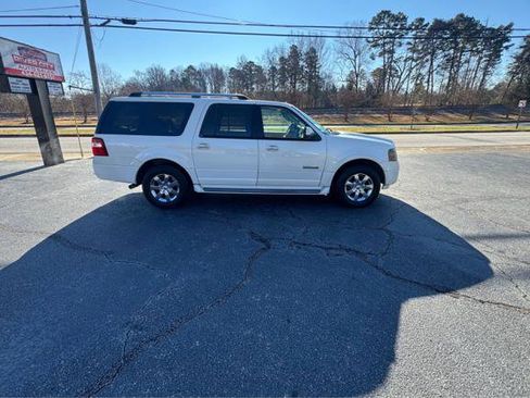 Used 2008 Ford Expedition EL Limited image 2