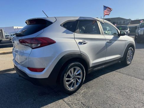 Used 2018 Hyundai Tucson SE AWD/4WD image 9