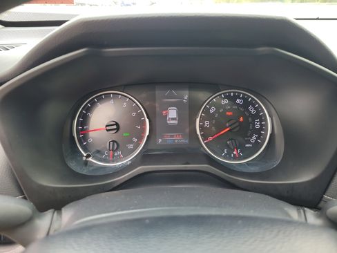 Used 2021 Toyota RAV4 XLE w/ Convenience Package AWD/4WD image 22