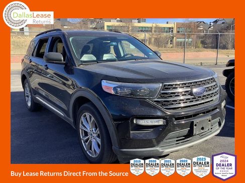 Used 2020 Ford Explorer XLT w/ Equipment Group 202A image 1