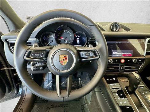 Used 2026 Porsche Macan AWD/4WD image 13