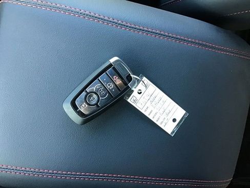 New 2026 Ford Explorer ST-Line w/ ST-Line Street Pack image 24