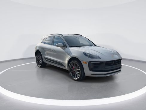 Used 2023 Porsche Macan GTS image 2
