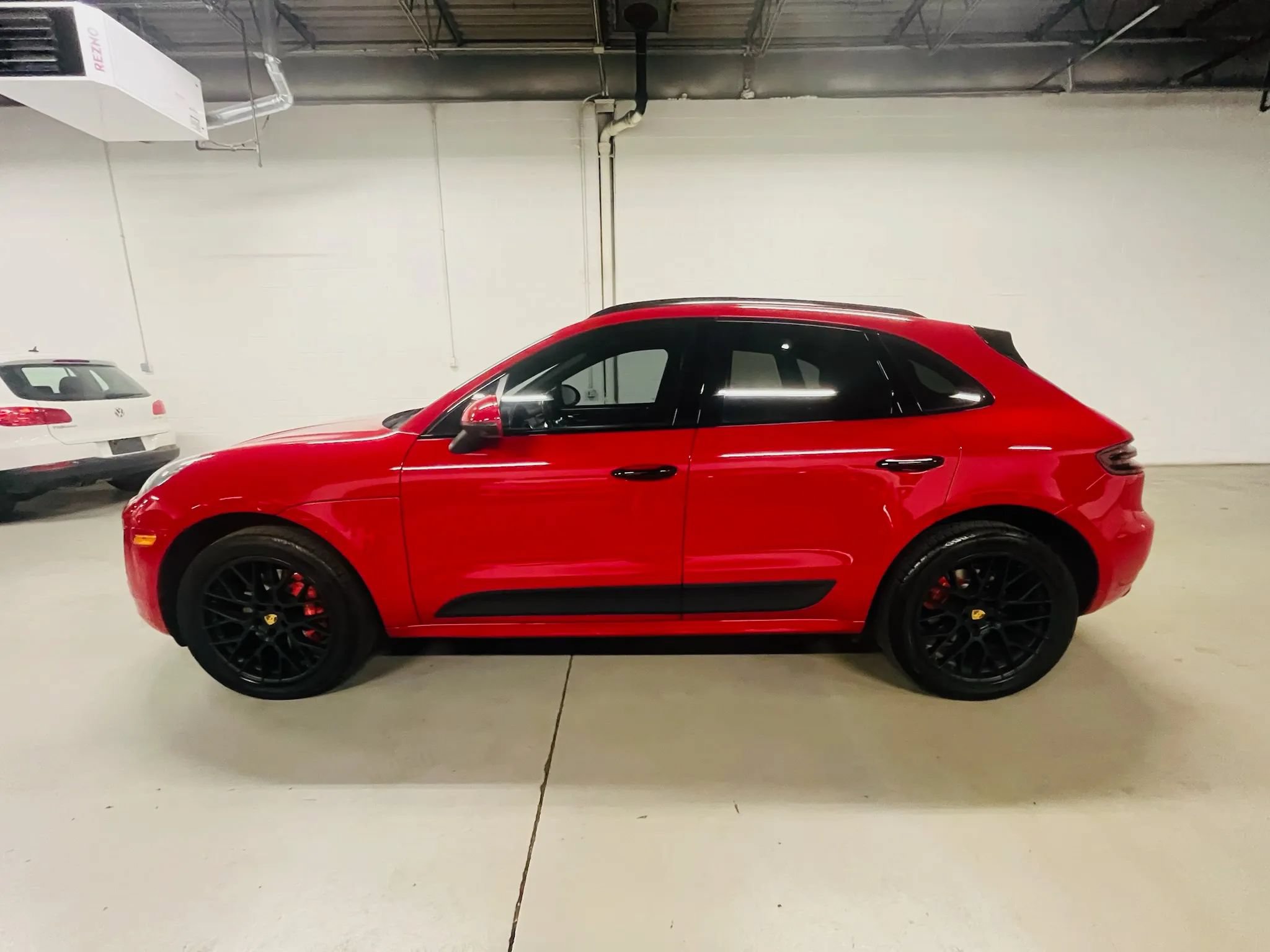 Used 2017 Porsche Macan GTS AWD/4WD image 5