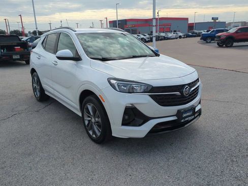Used 2023 Buick Encore GX Select w/ Sport Touring Package image 2