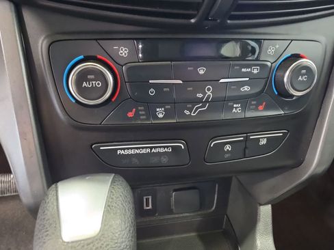 Used 2017 Ford Escape SE AWD/4WD image 21