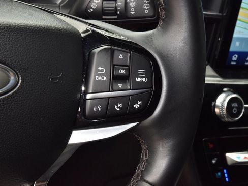 Used 2023 Ford Explorer Platinum w/ Technology Package RWD image 26