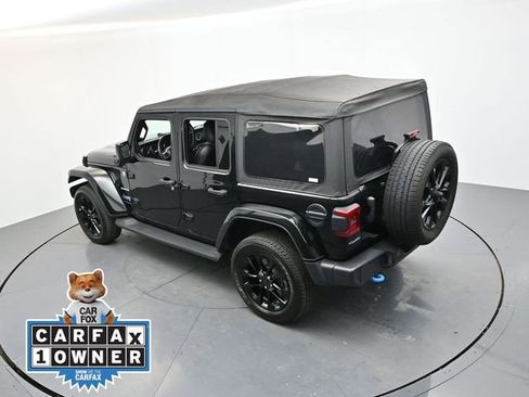 Used 2022 Jeep Wrangler Unlimited Sahara w/ Cold Weather Group image 25