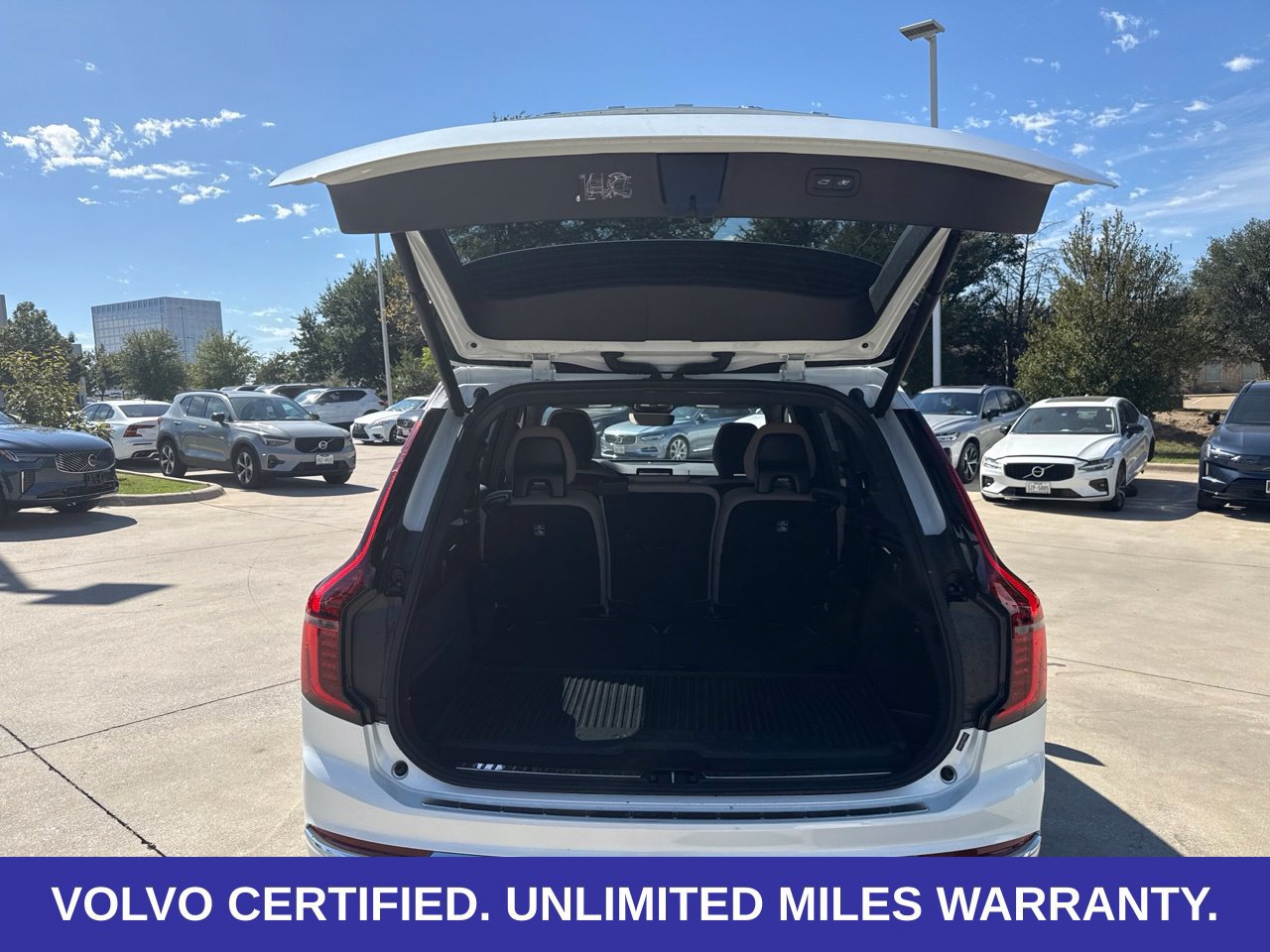 Certified 2026 Volvo XC90 B6 Plus AWD/4WD image 15