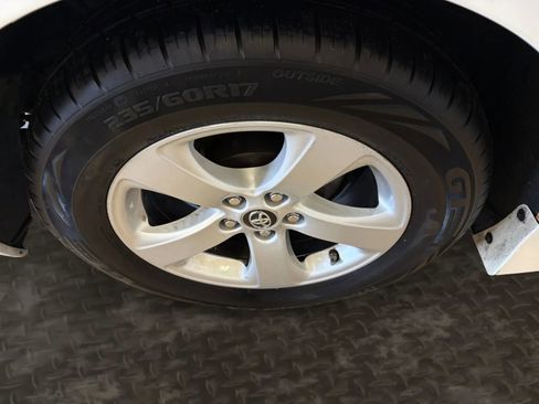 Used 2019 Toyota Sienna LE FWD image 69