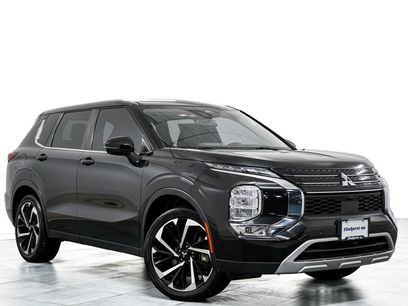 Used 2023 Mitsubishi Outlander SE
