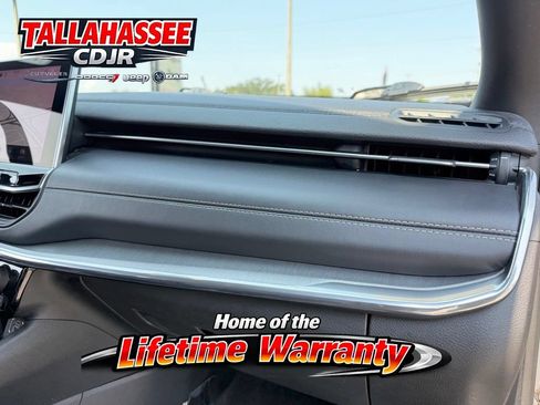 Used 2023 Jeep Compass High Altitude AWD/4WD image 29