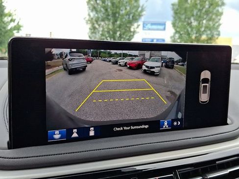 Used 2025 Acura MDX SH-AWD w/ Technology Package image 18