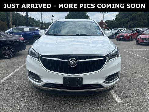Used 2020 Buick Enclave Essence FWD image 3