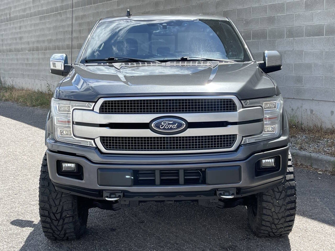 Used 2019 Ford F150 Platinum w/ Max Trailer Tow Package AWD/4WD image 2