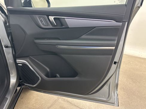 New 2026 Buick Enclave Sport Touring w/ Power Package image 17