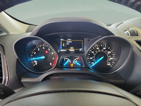 Used 2017 Ford Escape Titanium FWD image 10