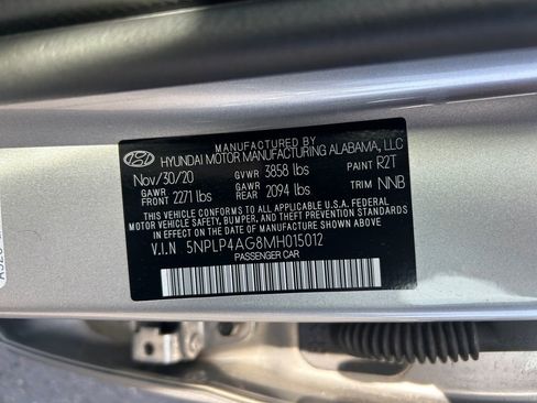 Used 2021 Hyundai Elantra Limited FWD image 34