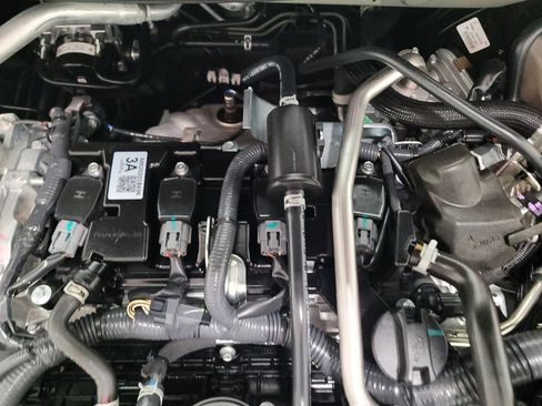 Used 2025 Nissan Sentra SV FWD image 30