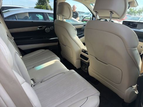 Used 2023 Genesis GV80 2.5T w/ Advanced Package AWD/4WD image 6