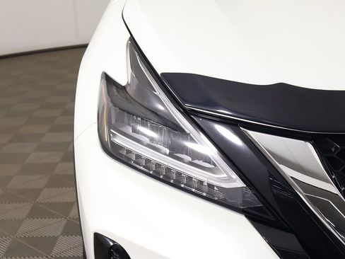 Used 2019 Nissan Murano SV w/ Premium Package AWD/4WD image 14