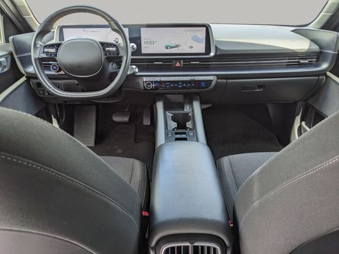 Used 2023 Hyundai Ioniq 6 SE RWD image 13