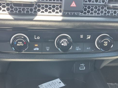Used 2025 Honda HR-V Sport image 27