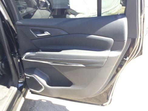 New 2025 Chevrolet Traverse LT w/ Enhanced Driving Package image 23