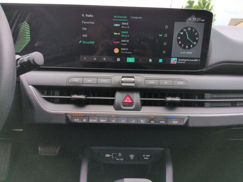 Used 2025 Kia K4 FWD image 21