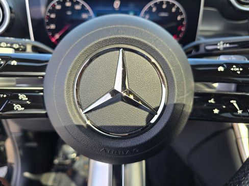 Used 2026 Mercedes-Benz GLC 300 4MATIC image 25