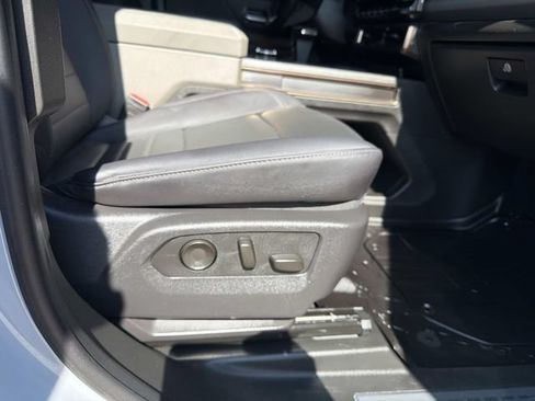 Used 2024 GMC Hummer EV 2X AWD/4WD image 14