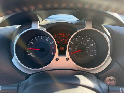 Used 2014 Nissan Juke SL image 18